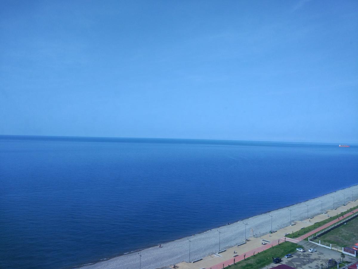 Апартаменты - Первая Линия! Batumi Kültér fotó